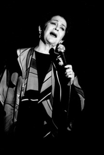 Gogi Grant, Pizza on the Park, London, Dec 1993. Artist: Brian O'Connor.