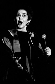 Gogi Grant, Pizza on the Park, London, Dec 1993. Artist: Brian O'Connor.