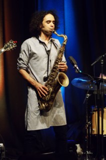 Idris Rahman, Ropetackle Arts Centre, Shoreham, West Sussex, Jan 2016. Artist: Brian O'Connor.