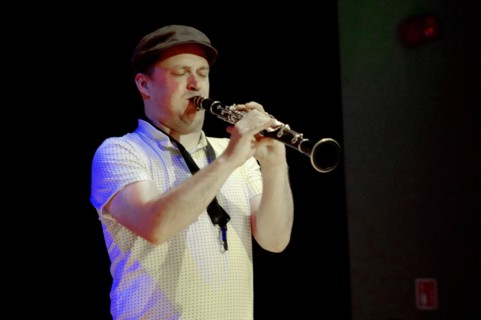 Adrian Cox (Rythme Futur), Birley Centre, Eastbourne, East Sussex, Sep 2015. Artist: Brian O'Connor.