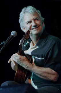 Mike Dowling, Crawley Blues Festival, Hawth, Crawley, West Sussex, Oct 2015. Artist: Brian O'Connor.