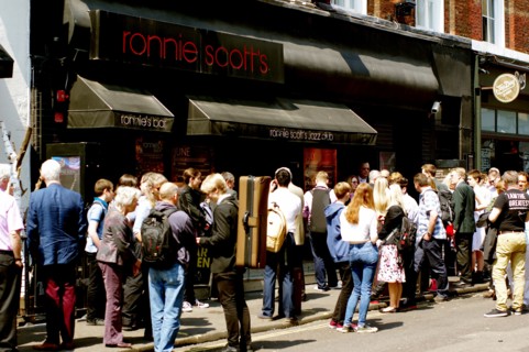 Crowd Scene, Ronnie Scott's, Soho, London, 5th June 2016. Artist: Brian O'Connor.