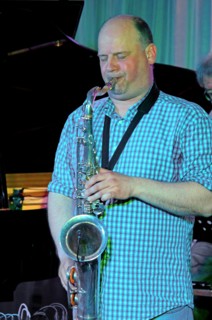 Iain Dixon, Watermill Jazz Club, Dorking, Surrey, 2nd August 2016. Artist: Brian O'Connor.