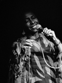 Elaine Delmar, Ronnie Scott's, Soho, London, May, 1993.  Artist: Brian O'Connor.