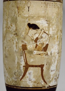 Attic white-ground lekythos with image of women musicians, 5th century BC. Artist: Achilles Painter.
