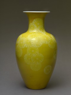 Baluster vase with stylized chrysanthemums, c1895. Artist: Miyagawa Hanzan.