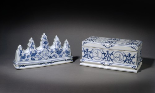 Box with lid. Artist: Unknown.