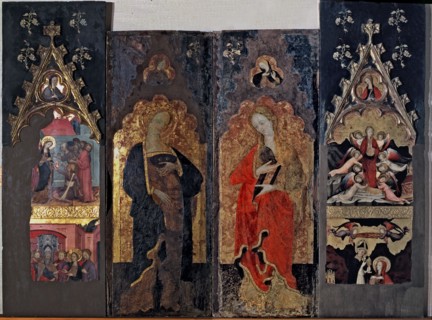 Altarpiece of Saint Lucy and Mary Magdalene.