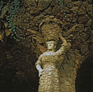 The Laundress', detail of the sculpture in one of the columns of the inside gallery of the Guell ?
