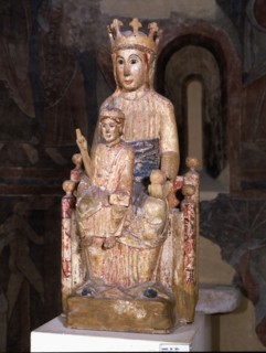 'Mother of God of Veciana', polychromed wood sculpture from Santa Maria de Veciana, virgin with ?