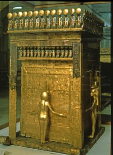 Treasure of Tutankhamun, canopic reliquary with four goddesses protecting the content.