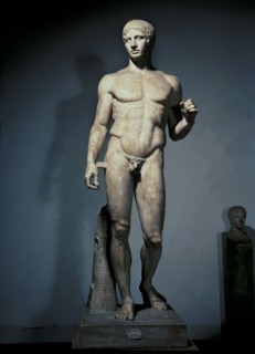 Doryphoros (spear bearer, Roman copy of the time of Tiberius from a Greek original by Polykleitos).