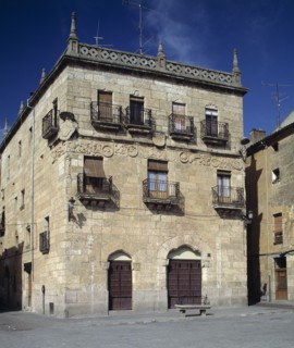 Cuetos house in the main square of Ciudad Rodrigo (Salamanca), 16th century, Plateresque style.