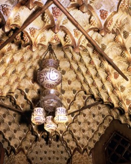 Detail of the roof of the smoking lounge of Vicens House, decorated in Islamic style, it should s?