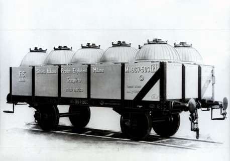 Italian rail car for loading and transportation of acids.