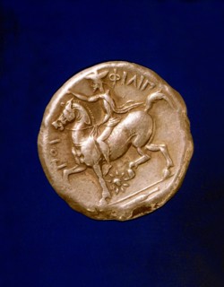Gold coin with Philip II (382-336 a.C.), king of Macedonia.