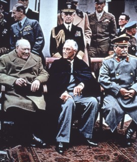 Second World War (1939 - 1945), Yalta conference in February 1945, it was the meeting between Roo?