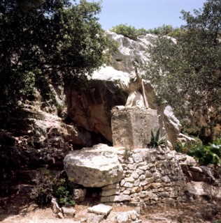 Statue of Ramon Llull (1235-1315) Majorcan theologian and philosopher, at the Shrine of Nuestra S?