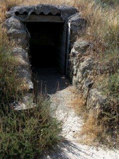 Entrance in an observation point at the high point where the defense of the 'Tossal del Deu' know?