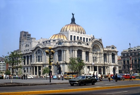 Palace of Fine Arts in Mexico City, Art Nouveau, Art Deco, work by architects Adamo Boari and com?