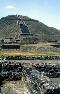 Teotihuacan, 'Pyramid of the Sun', temple located to one side of the central square of the ancien?