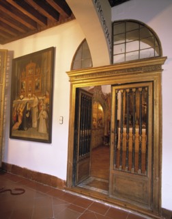 Monastery of the Descalzas Reales (Royal Discalced Nuns), upper cloister, chapel of the Neapolita?