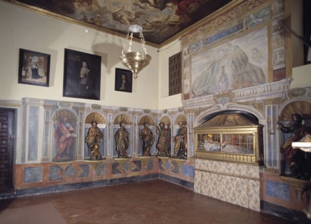 Monastery of the Descalzas Reales (Royal Discalced Nuns), Chapel of the Dormición, in the middle ?