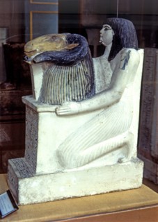Artisan of Deir el Medina adoring Amon.