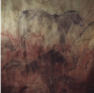 Detail nº5 of the large panel of the cave of Tito Bustillo (Ribadesella): on a red background the?