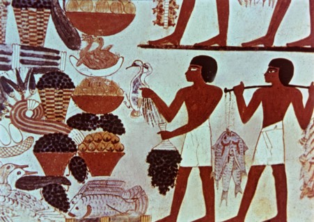 Servants with offerings, fresco in the Tomb of Menna at Sheikh Abd el-Qurna.