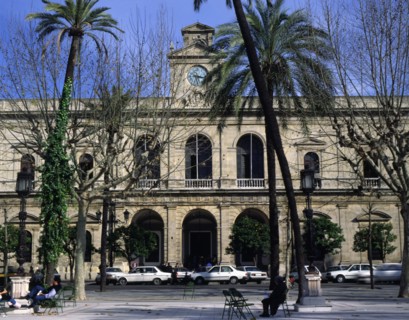 View of the City Hall façade, construction begun in 1527 by Diego Riaño.
