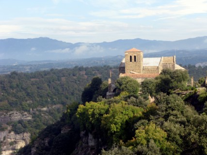 Panoramic view of the monastery of Sant Pere de Casserres, in the landscape.