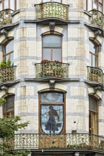 La Porteuse d'Eau, Saint-Gilles, Brussels, Belgium, (1904), c2014-c2017. Artist: Alan John Ainsworth.