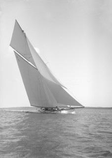 The 19-metre 'Octavia' sailing close-hauled, 1911. Creator: Kirk & Sons of Cowes.