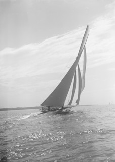 The 15 Metre cutter 'Paula II', 1911. Creator: Kirk & Sons of Cowes.
