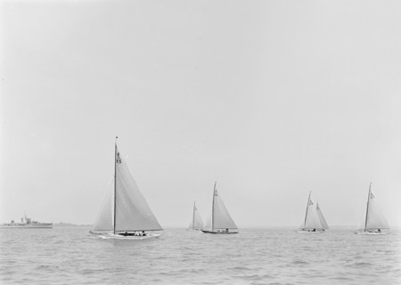 Boats 'Polly', 'Jean' and 'Victoria' starting 6 Metre race, 1921. Creator: Kirk & Sons of Cowes.