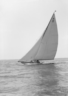 The 8 Metre 'Ierne', 1914. Creator: Kirk & Sons of Cowes.