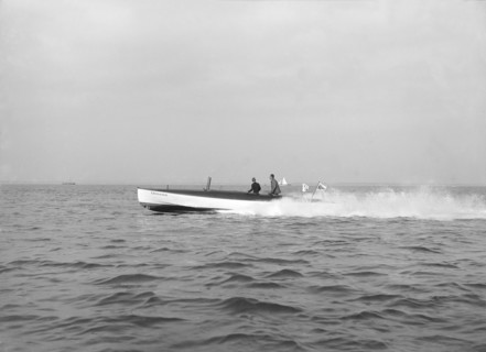Planning motor boat 'Crusader', 1914. Creator: Kirk & Sons of Cowes.