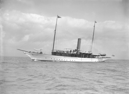 The steam yacht 'Sirocco II', 1911. Creator: Kirk & Sons of Cowes.