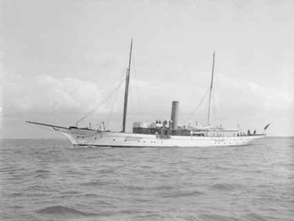 The 70 ton steam yacht 'Ombra' under way, 1914. Creator: Kirk & Sons of Cowes.