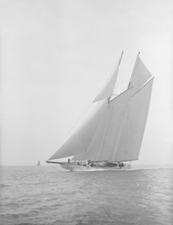 The 380 ton A Class schooner 'Margherita' sailing close-hauled, 1913. Creator: Kirk & Sons of Cowes.