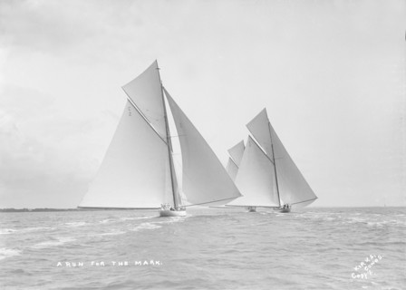 A run for the mark: the 19-metre class 'Octavia', 'Corona' & 'Mariquita', 1912. Creator: Kirk & Sons of Cowes.