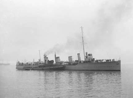 'HMS Broke', 1914. Creator: Kirk & Sons of Cowes.