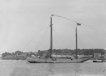 The 118 foot ketch 'Fidra' at anchor, 1922. Creator: Kirk & Sons of Cowes.