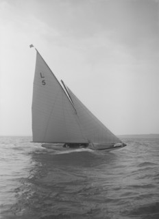 'Jonquil' heeling on upwind course, 1912. Creator: Kirk & Sons of Cowes.