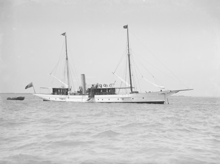 The steam yacht 'Queen Mab' at anchor, 1911. Creator: Kirk & Sons of Cowes.