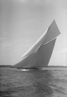 The 15 Metre class sailing yacht 'Tuiga', 1911. Creator: Kirk & Sons of Cowes.