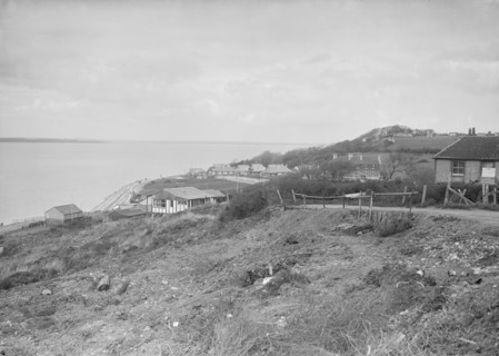 Gurnard, Isle of Wight. Creator: Kirk & Sons of Cowes.