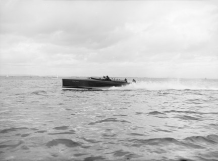 The American hydroplane 'Ankle Deep', 1913. Creator: Kirk & Sons of Cowes.