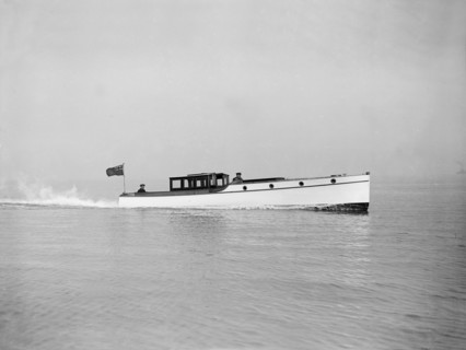 Austin 40ft motor launch under way, 1912. Creator: Kirk & Sons of Cowes.